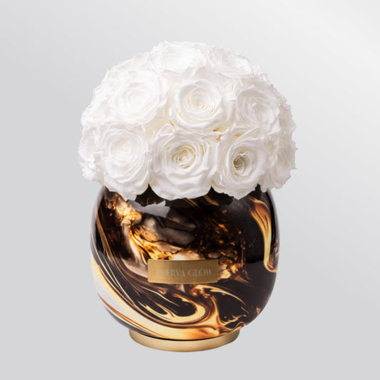 Schwarze Metallvase mit aufwendiger Muster mit Infinity Rosen | LUNERVA GLOW 
