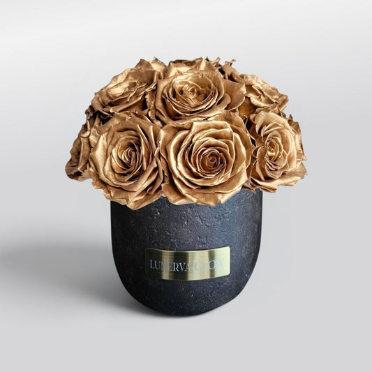 Black Solid Vase S | Metallic Gold