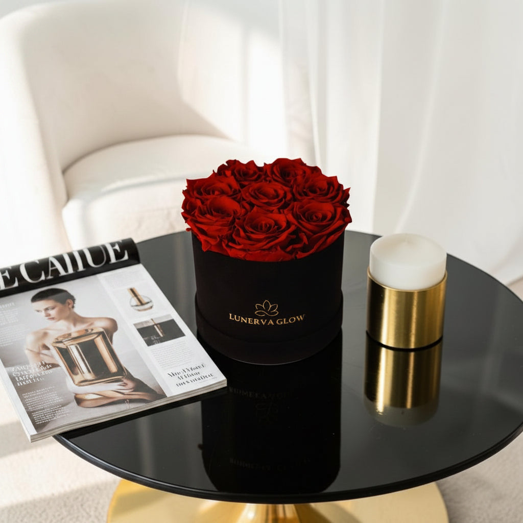 Runde Infinity Blumenbox mit royal Red konservierten Rosen. Ein Geschenk zum Valentinstag | LUNERVA GLOW 