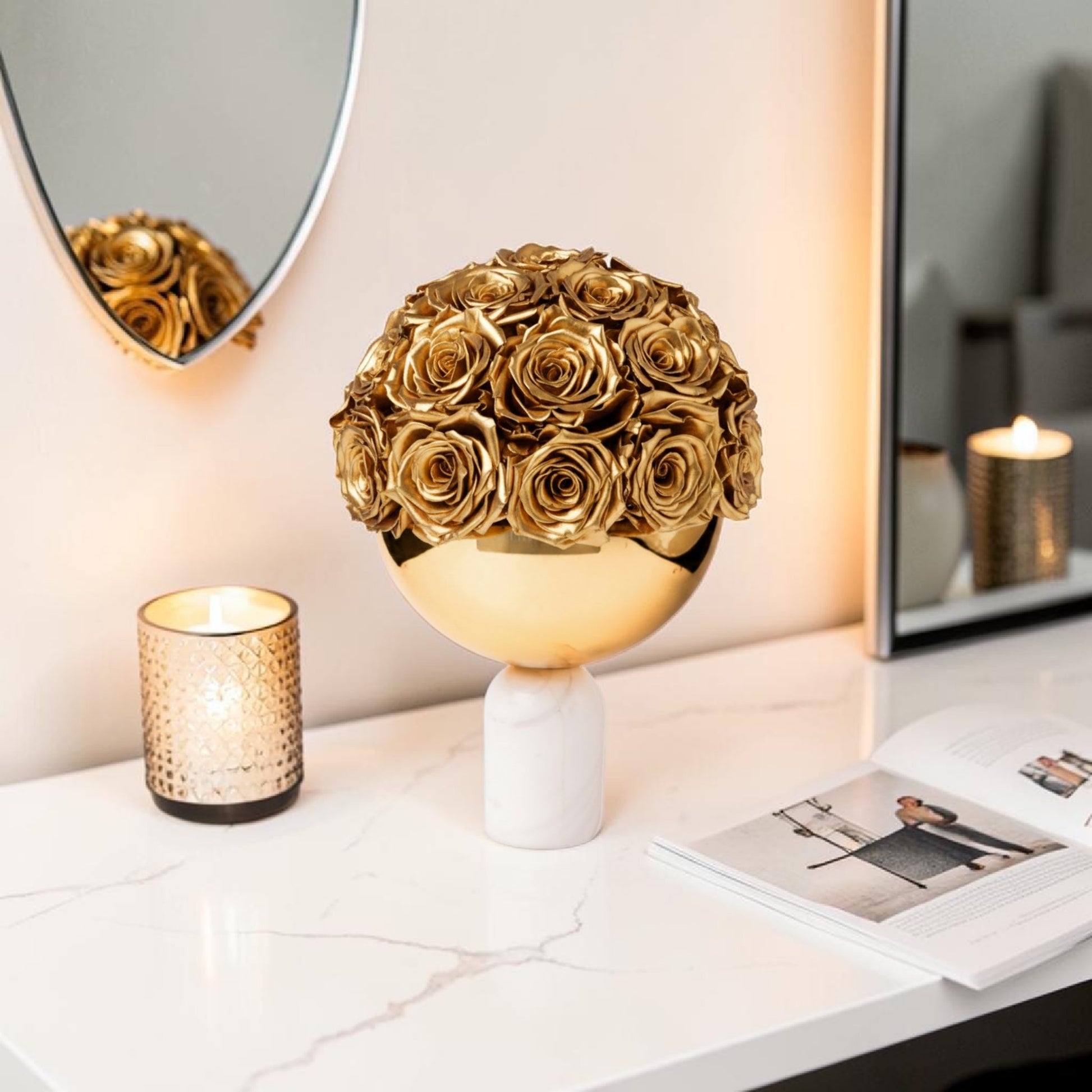 Decor Inspiration mit der Marmor Vase mit haltbaren goldenen Rosen | LUNERVA GLOW 