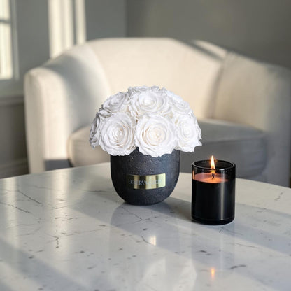 Black Solid Vase S | White