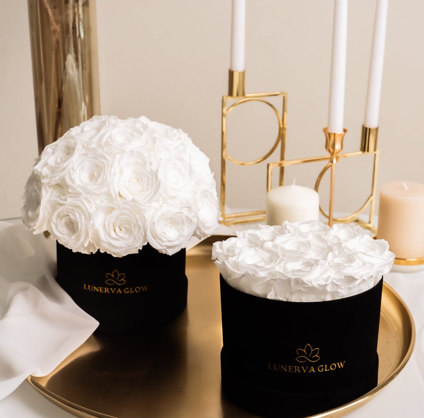 Infinity runde schwarze Flowerbox aus Samt in Mushroom Form - LUNERVA GLOW 