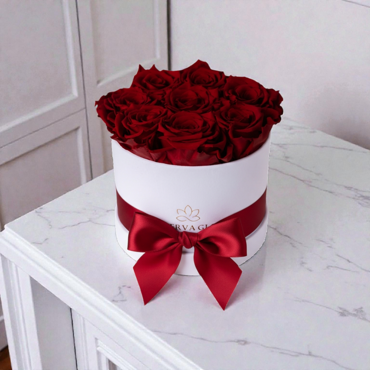 Rote Infinity Rosen in Blumenbox aus Samt - LUNERVA GLOW 