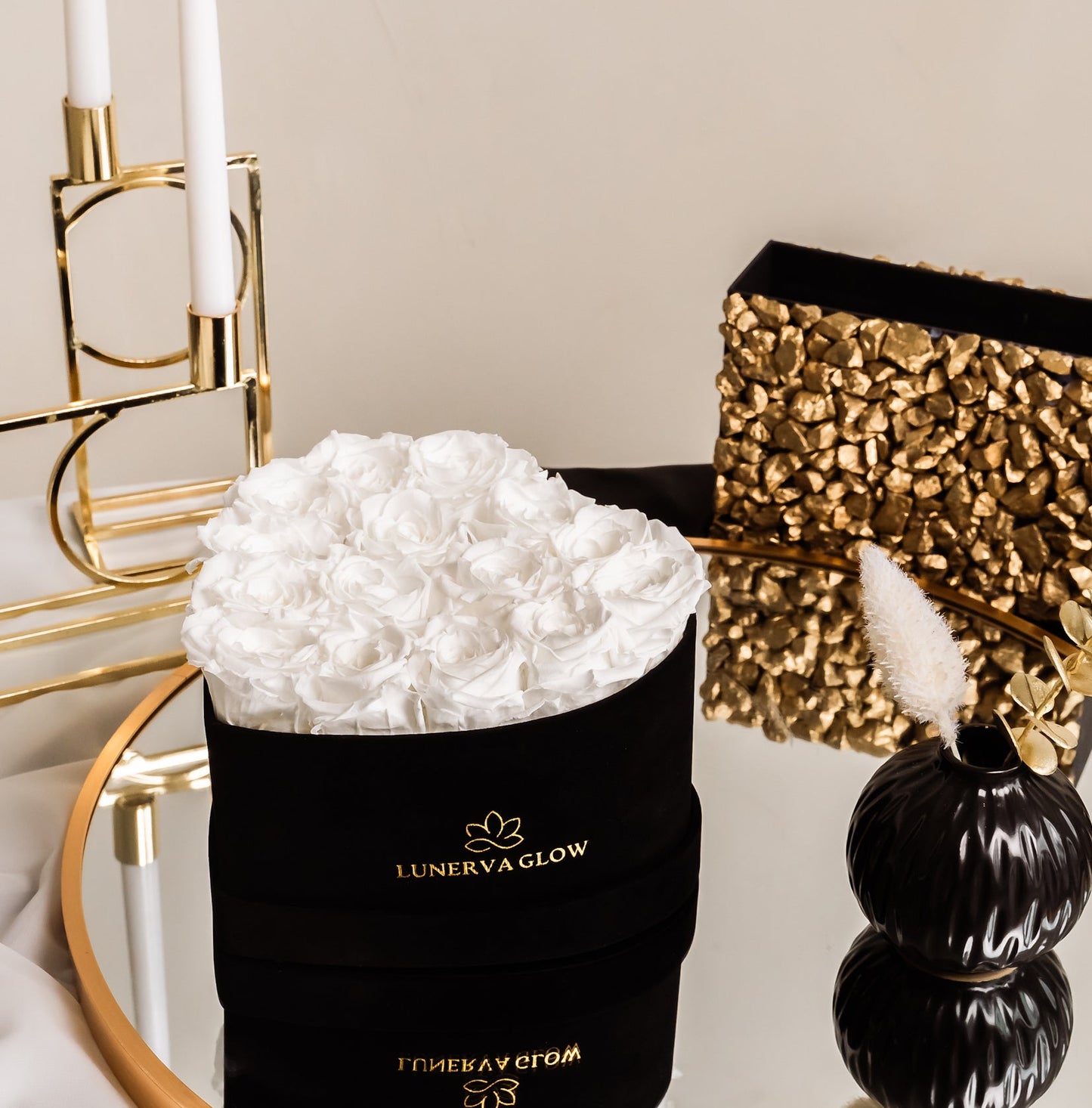 Black Velvet Heartbox |White|M